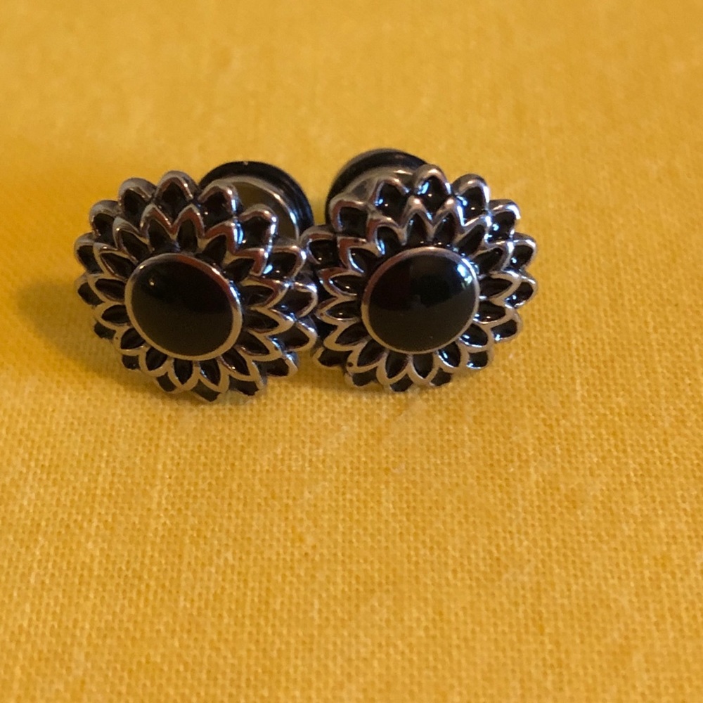 Stainless steel and black enamel flower earrings
